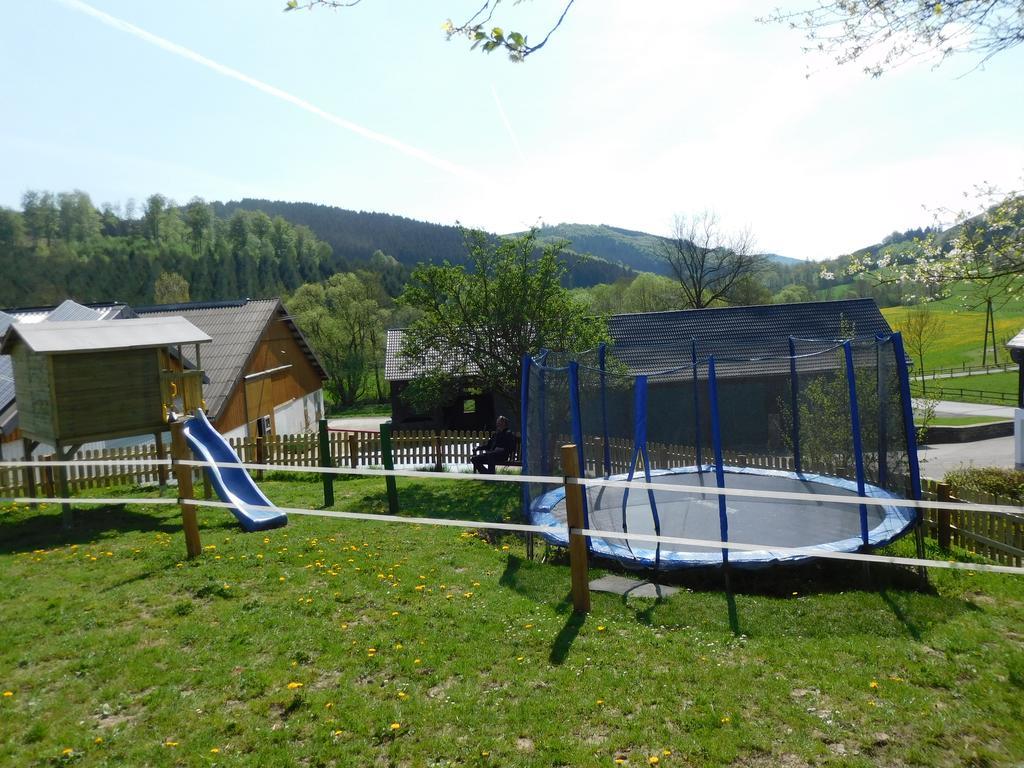 Апартаменты Ferienbauernhof Familie Stratmann Эслоэ Экстерьер фото
